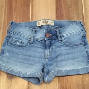 Hollister Short-Short low rise